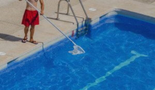 busy_pool_heating_installers