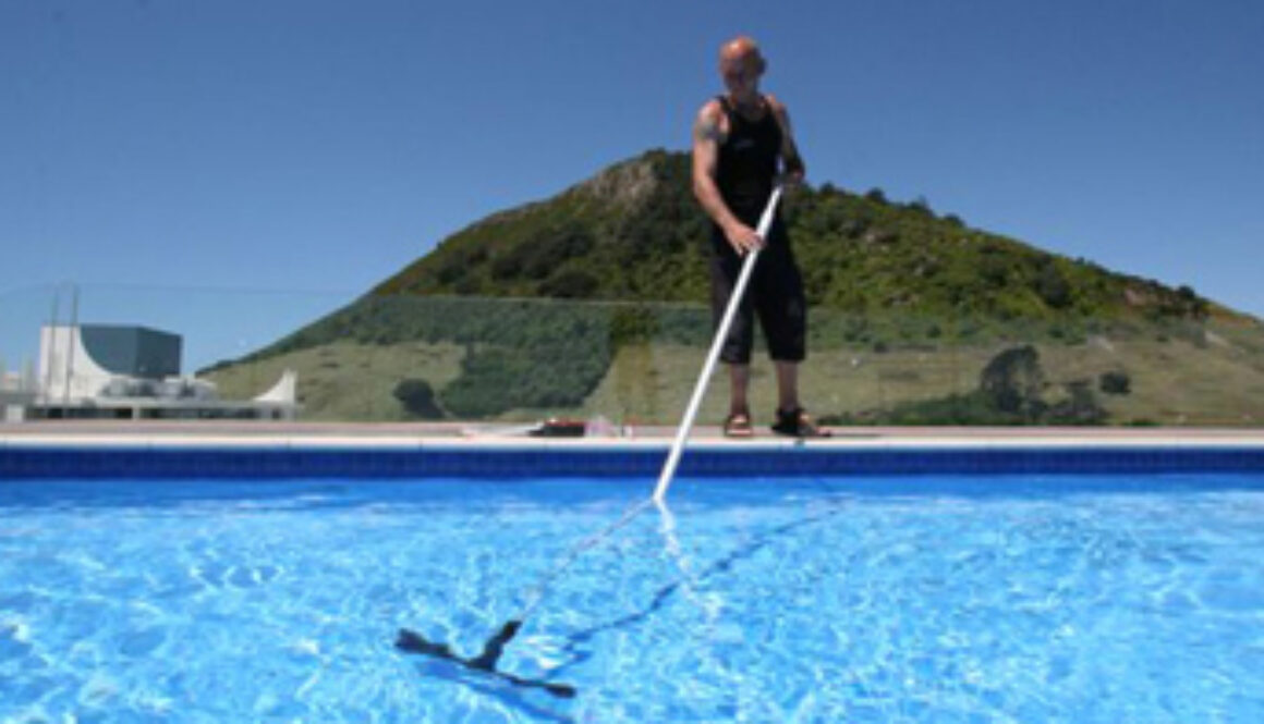 swimming_pool_maintenance