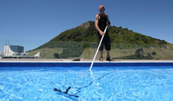 swimming_pool_maintenance